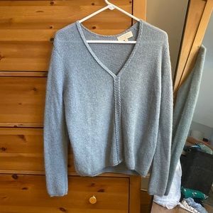 Sézane blue v neck sweater